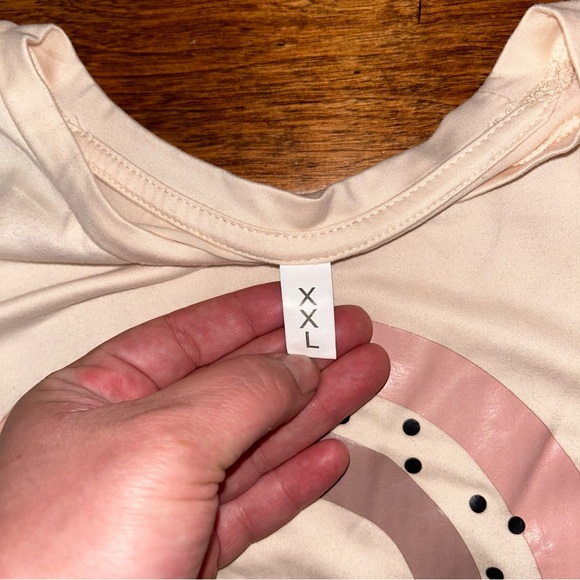 NWOT women’s tshirt - Picture 4 of 4